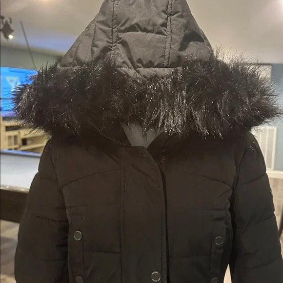 Michael kors Women's Black Puffer Jacket with Faux Fur Hood - Picture 4 of 7